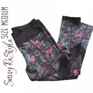 Mesh Design Athletic Capri |Size M